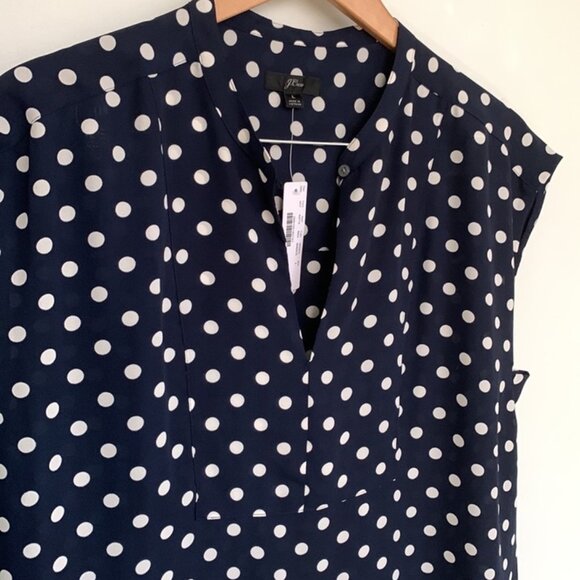 J. Crew Drapey cap-sleeve top in polka dot Navy and White L NWT - Picture 8 of 12